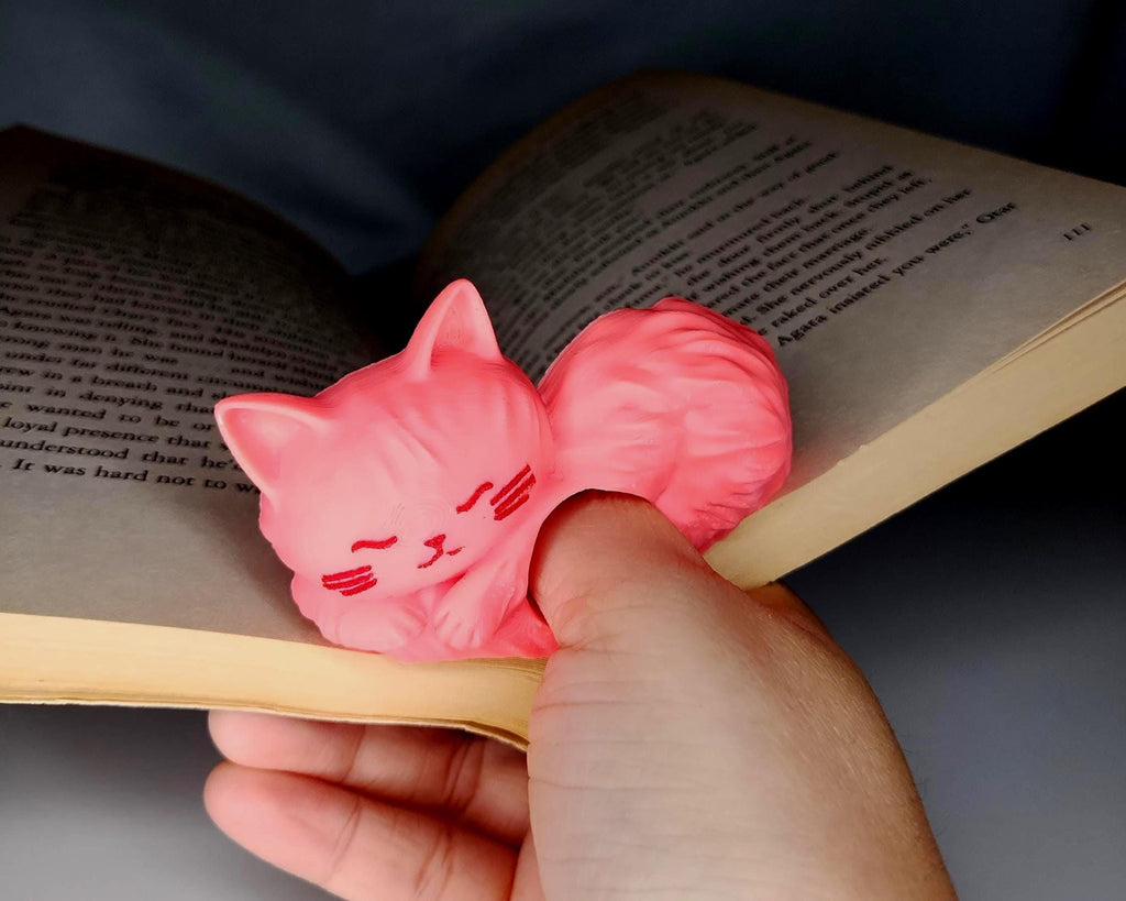 Heart Shaped Cat Page Holder | Book Accessory | Reading Companion for Book Lovers