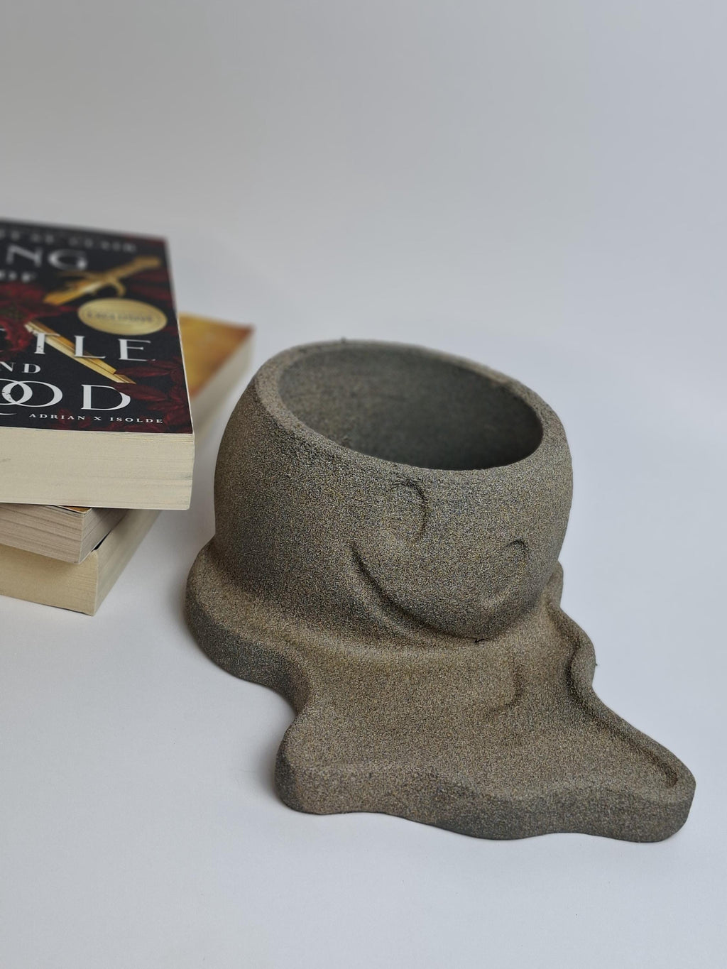 3D Printed Emoji Face Pot with Attached River Drip Tray – Melting Face Planter – Humorous Plant Decor